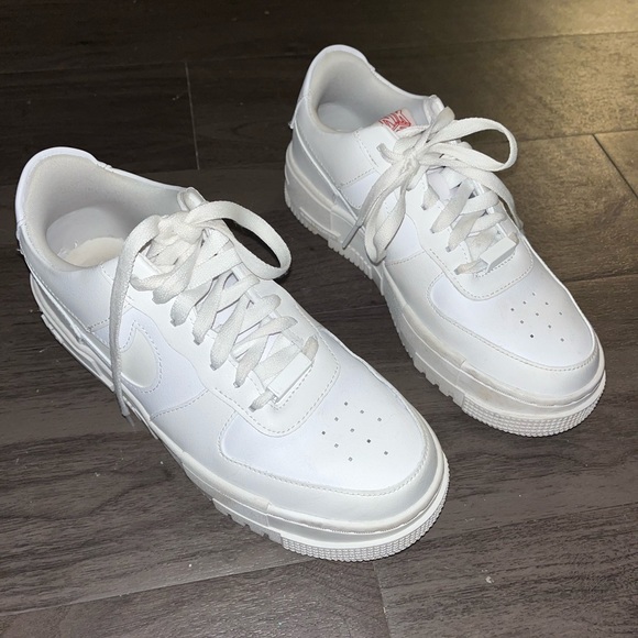 Nike Shoes - Nike Air Force